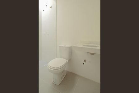 Casa à venda com 210m², 3 quartos e 4 vagas Casa à venda com 210m², 3 quartos e 4 vagasBanheiro da Suíte 2