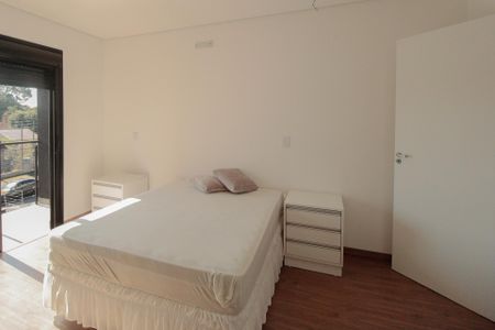 Casa à venda com 210m², 3 quartos e 4 vagas Casa à venda com 210m², 3 quartos e 4 vagasSuíte 1