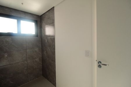 Casa à venda com 210m², 3 quartos e 4 vagas Casa à venda com 210m², 3 quartos e 4 vagasBanheiro da Suíte 1