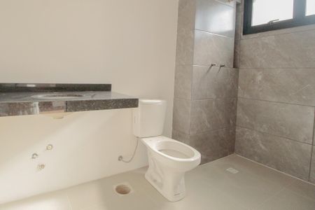 Casa à venda com 210m², 3 quartos e 4 vagas Casa à venda com 210m², 3 quartos e 4 vagasBanheiro da Suíte 1