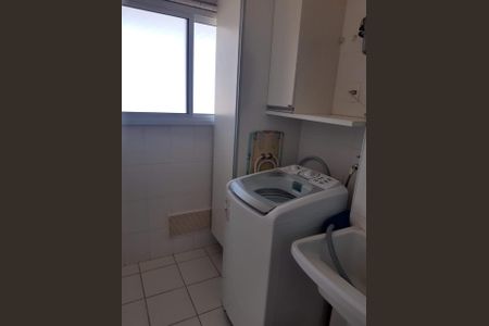 Apartamento à venda com 65m², 2 quartos e 1 vagaÁrea de Serviço