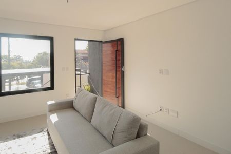 Casa à venda com 210m², 3 quartos e 4 vagas Casa à venda com 210m², 3 quartos e 4 vagasSala