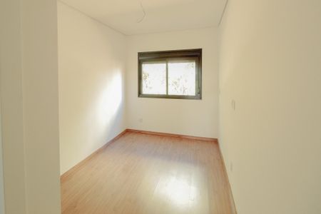 Casa à venda com 210m², 3 quartos e 4 vagas Casa à venda com 210m², 3 quartos e 4 vagasSuíte 2