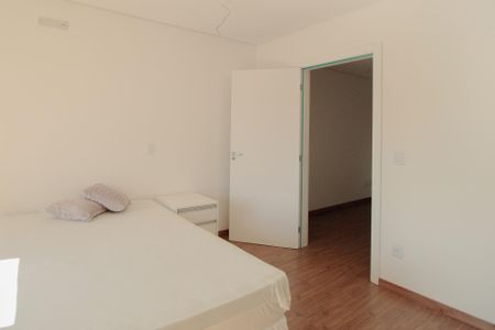 Casa à venda com 210m², 3 quartos e 4 vagas Casa à venda com 210m², 3 quartos e 4 vagasSuíte 1