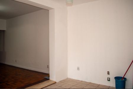 Apartamento à venda com 90m², 2 quartos e sem vagaSala/Cozinha