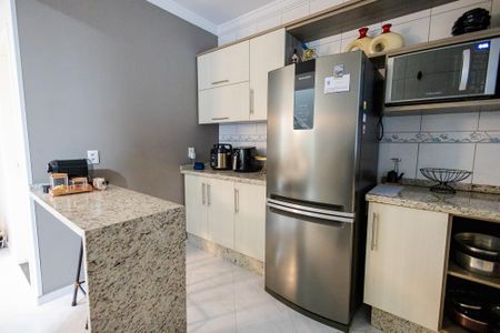 Casa à venda com 75m², 2 quartos e 1 vaga Casa à venda com 75m², 2 quartos e 1 vagaCozinha