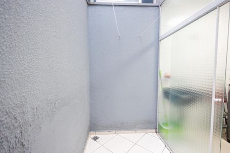 Casa à venda com 75m², 2 quartos e 1 vaga Casa à venda com 75m², 2 quartos e 1 vagaÁrea de Serviço