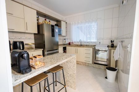 Casa à venda com 75m², 2 quartos e 1 vaga Casa à venda com 75m², 2 quartos e 1 vagaCozinha