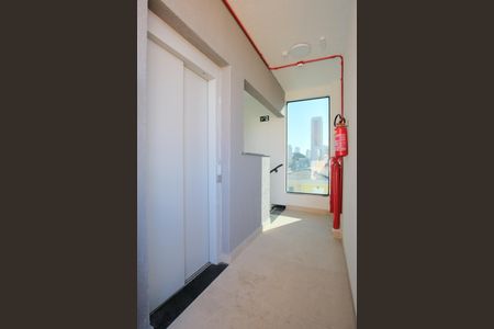 Apartamento à venda com 55m², 2 quartos e sem vagaÁrea comum