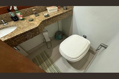 Apartamento à venda com 172m², 4 quartos e 2 vagasLavabo