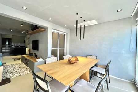 Apartamento à venda com 82m², 3 quartos e 1 vagaVaranda