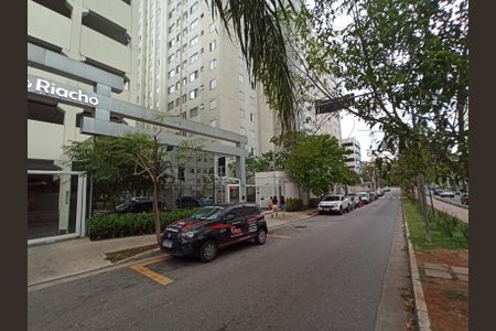 Apartamento à venda com 42m², 2 quartos e 1 vaga Apartamento à venda com 42m², 2 quartos e 1 vagaFachada