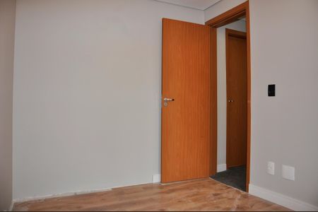 Apartamento à venda com 42m², 2 quartos e 1 vaga Apartamento à venda com 42m², 2 quartos e 1 vagaQuarto 1