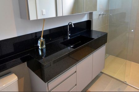 Casa de condomínio para alugar com 208m², 3 quartos e 2 vagas