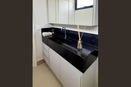 Casa de condomínio para alugar com 208m², 3 quartos e 2 vagas