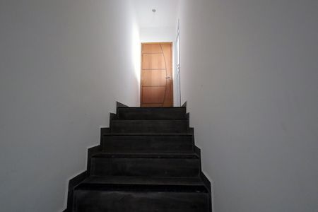 Apartamento à venda com 104m², 2 quartos e 2 vagasEscada