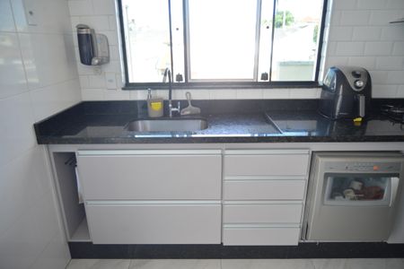 Apartamento à venda com 110m², 2 quartos e 1 vagaCozinha