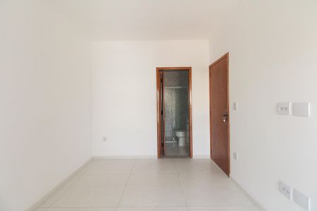 Casa para alugar com 180m², 2 quartos e 4 vagasSuíte