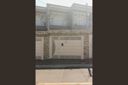 Casa para alugar com 180m², 2 quartos e 4 vagasFachada