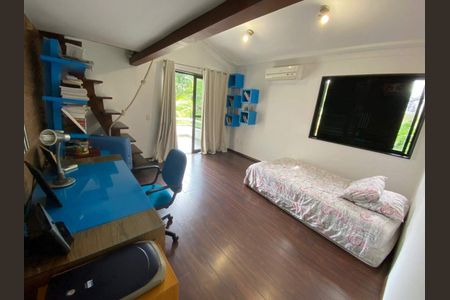 Casa à venda com 872m², 4 quartos e 4 vagas