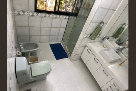 Casa à venda com 872m², 4 quartos e 4 vagas