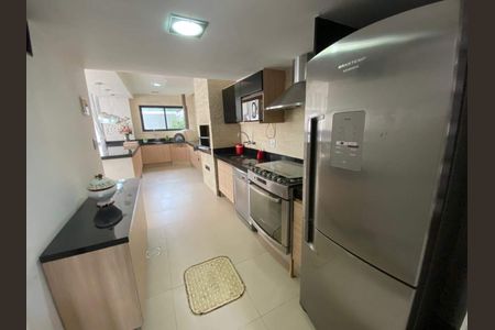 Casa à venda com 872m², 4 quartos e 4 vagas