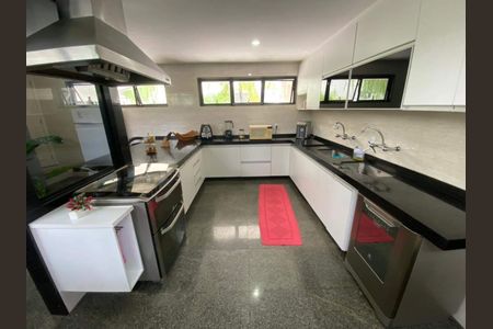 Casa à venda com 872m², 4 quartos e 4 vagas