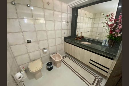 Casa à venda com 872m², 4 quartos e 4 vagas