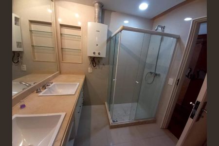 Apartamento à venda com 180m², 3 quartos e 1 vaga