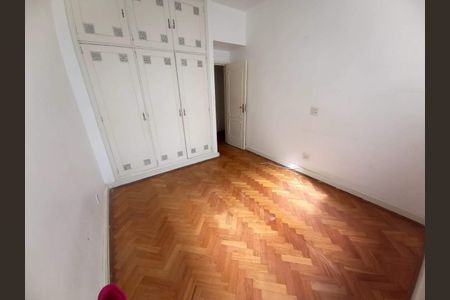 Apartamento à venda com 180m², 3 quartos e 1 vaga