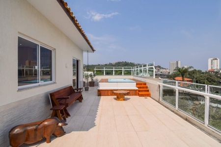Apartamento à venda com 215m², 3 quartos e 4 vagas