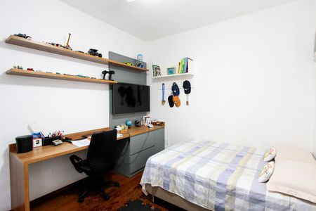 Casa à venda com 583m², 4 quartos e 3 vagasQuarto 2