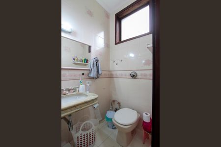 Casa à venda com 583m², 4 quartos e 3 vagasBanheiro Suíte 1