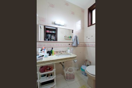 Casa à venda com 583m², 4 quartos e 3 vagasBanheiro Suíte 1