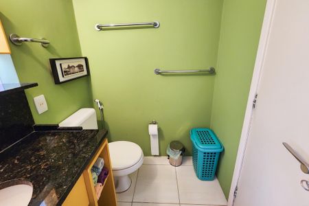 Apartamento à venda com 145m², 3 quartos e sem vagaBanheiro do studio