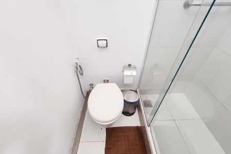 Apartamento à venda com 145m², 3 quartos e sem vagaBanheiro da suite