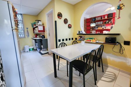 Apartamento à venda com 145m², 3 quartos e sem vagaSala