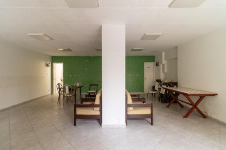 Apartamento à venda com 52m², 1 quarto e sem vagaÁrea comum - Salão de festas