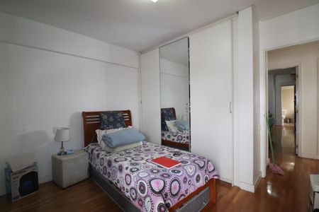 Apartamento à venda com 165m², 3 quartos e 2 vagasQuarto 1