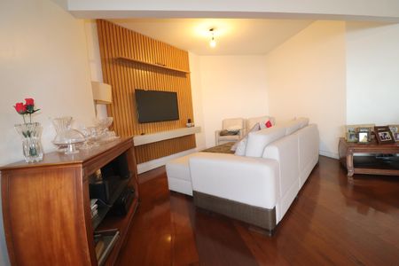 Apartamento à venda com 165m², 3 quartos e 2 vagasSala