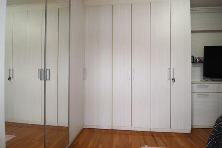 Apartamento à venda com 165m², 3 quartos e 2 vagasQuarto 2