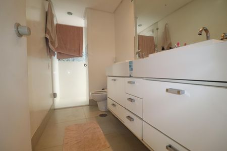 Apartamento à venda com 165m², 3 quartos e 2 vagasBanheiro Social