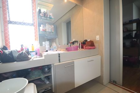 Apartamento à venda com 165m², 3 quartos e 2 vagasBanheiro da Suíte
