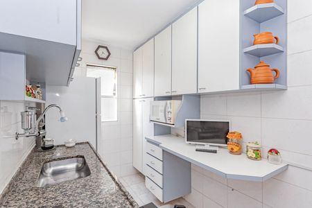 Apartamento à venda com 64m², 2 quartos e 1 vagaCozinha