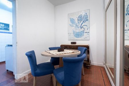 Casa para alugar com 90m², 2 quartos e sem vaga