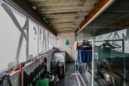 Casa à venda com 120m², 2 quartos e 4 vagasLavanderia