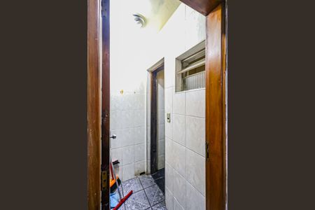 Casa à venda com 120m², 2 quartos e 4 vagasGaragem - Banheiro