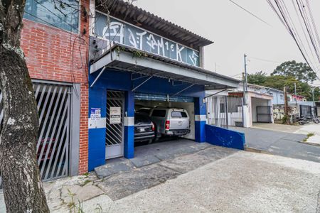 Casa à venda com 120m², 2 quartos e 4 vagasFachada