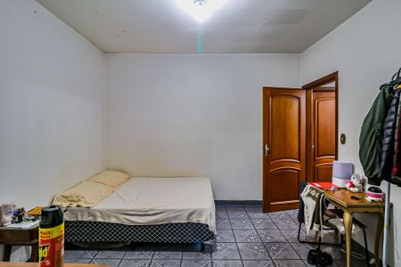 Casa à venda com 120m², 2 quartos e 4 vagasQuarto 01