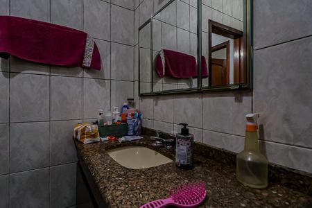 Casa à venda com 120m², 2 quartos e 4 vagasBanheiro